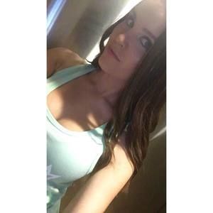 Meet your Posher, Stacie